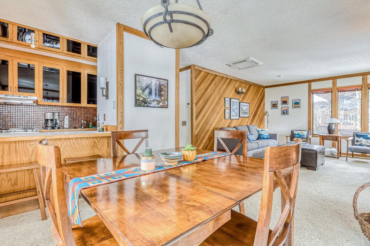 Villa Salmon River Adventures à Welches Extérieur photo